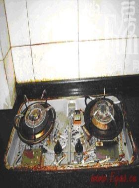 燃氣鑲嵌灶發生事故的成因及對策